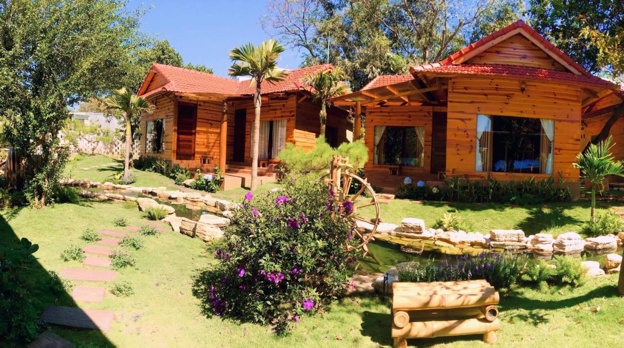 Sora Homestay Plây Ku Exterior foto