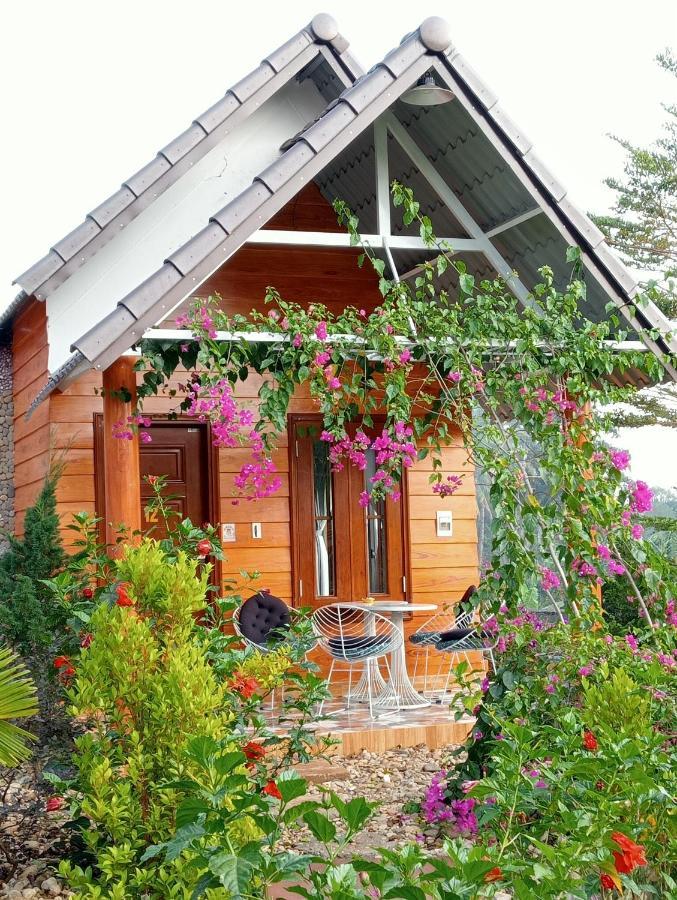 Sora Homestay Plây Ku Exterior foto