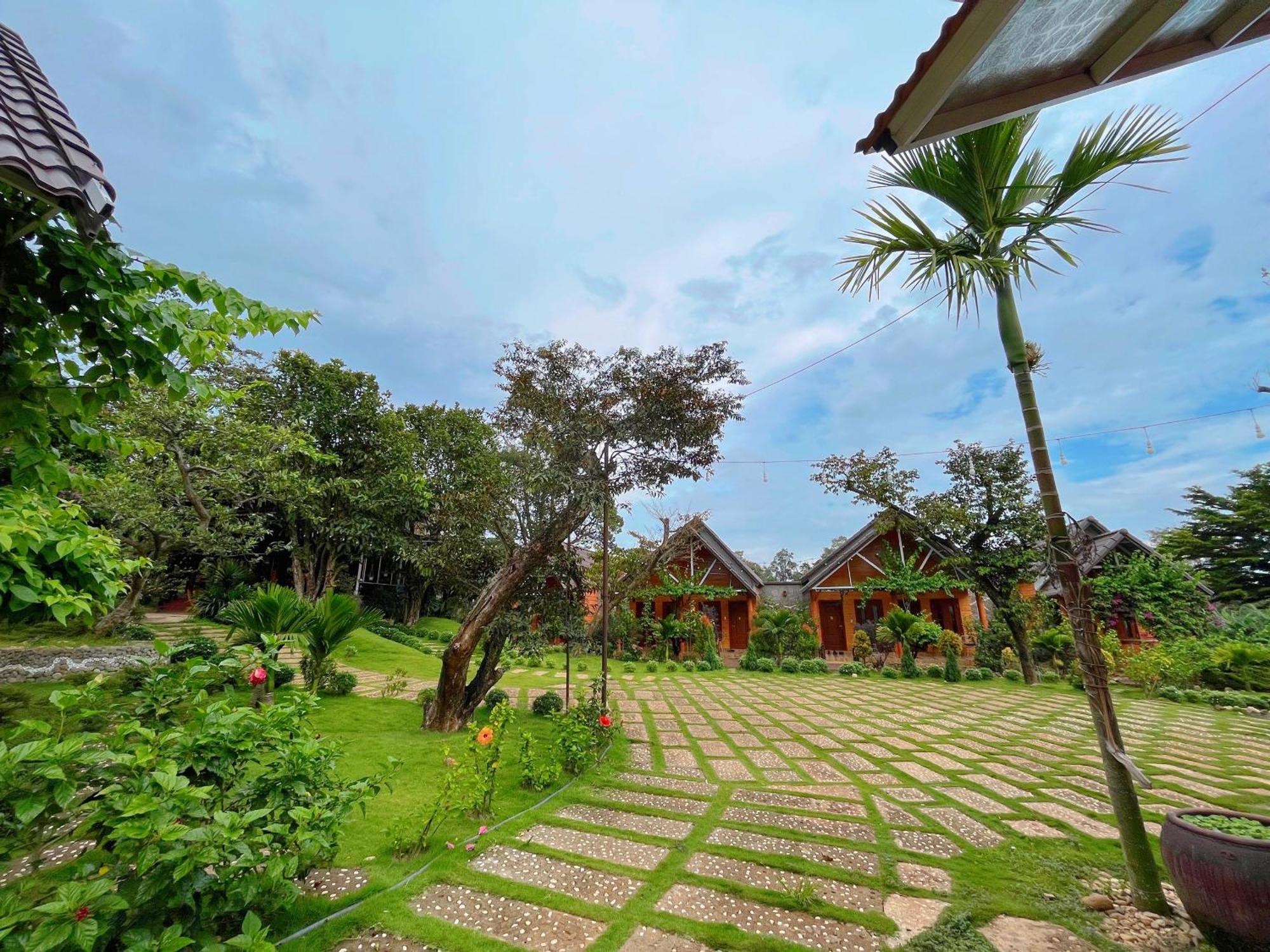 Sora Homestay Plây Ku Exterior foto